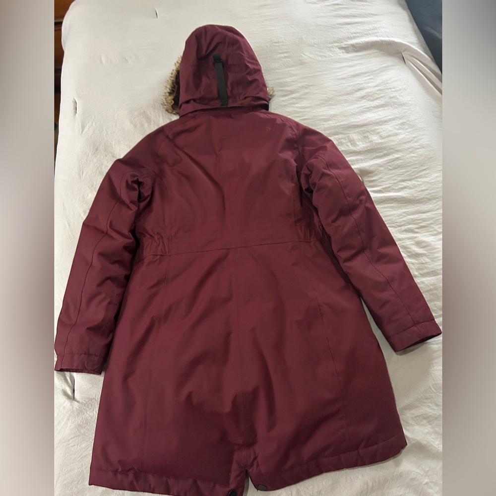 Burgundy Dryvent Northface winter coat size large - Picture 7 of 8